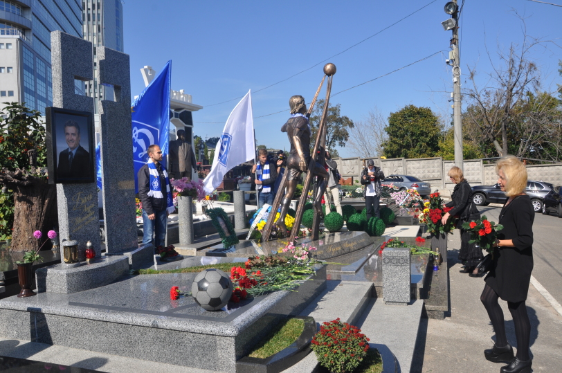 В Киеве был открыт памятник Андрею Гусину (Фото) - изображение 6