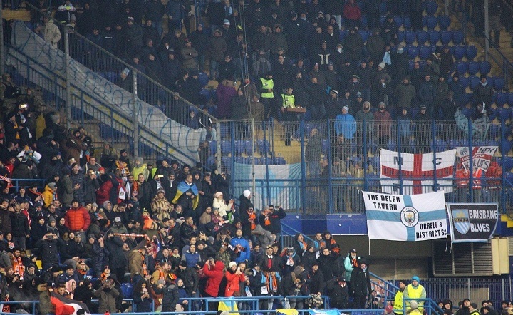 Фанаты "Манчестер Сити" вывесили баннер "Слава героям АТО" (Фото) - изображение 1