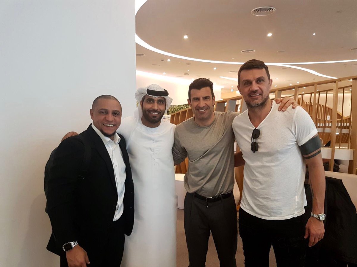 Роналдо, Тотти, Фигу и другие побывали на праздничном ужине в Саудовской Аравии (Фото) - изображение 5