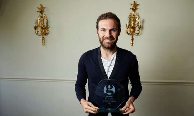 Хуан Мата удостоен звания "футболист года" от The Guardian за благотворительную акцию - изображение 1