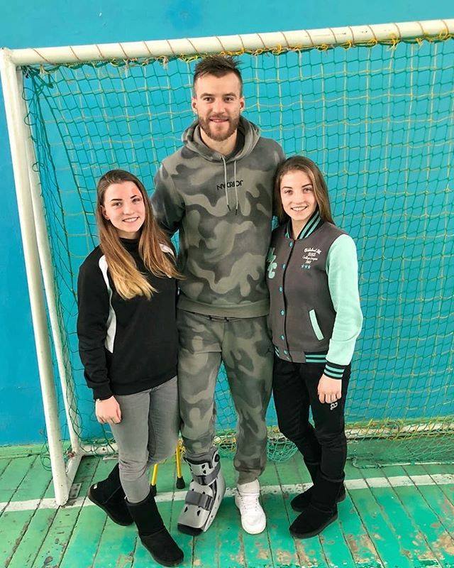 Андрій Ярмоленко зустрівся з красунями (Фото) - изображение 2