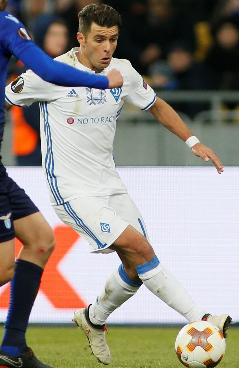 В матче с "Лацио" Жуниор Мораес играл шортах с перевернутым гербом "Динамо" - изображение 3