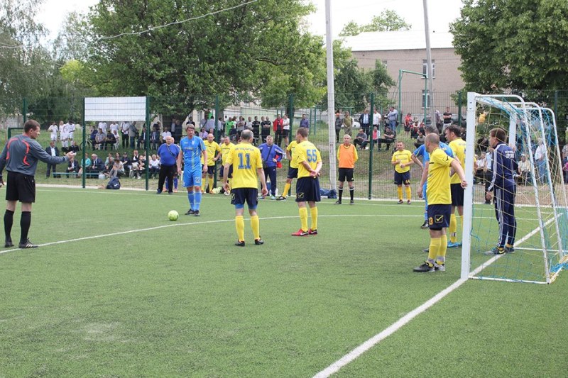 Турнір у Волновасі: "аборигени" обійшли легенд футболу - изображение 3