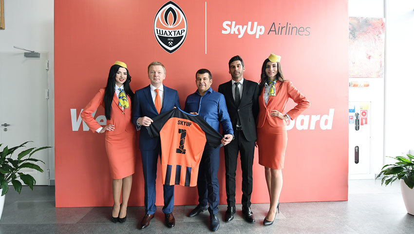"Шахтер" и Sky Up: чемпион обретает крылья (Фото) - Общие новости - изображение 3 "Шахтер" и Sky Up: чемпион обретает крылья (Фото) - изображение 3