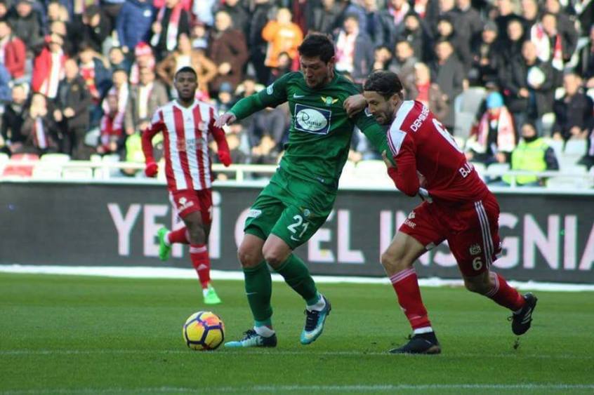 Топ-10 украинских легионеров, которые наиболее ярко заявили о себе в сезоне 2017-18 - изображение 5