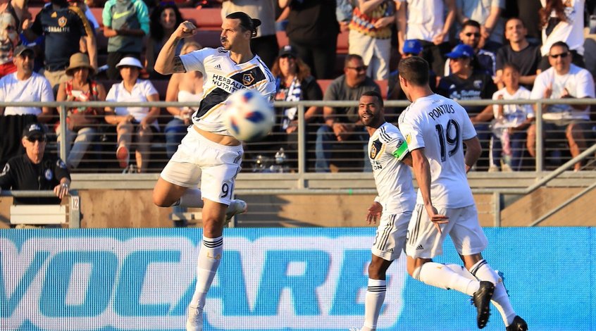 MLS: роскошный гол Ибрагимовича в ворота "Лос-Анджелеса" признан голом года