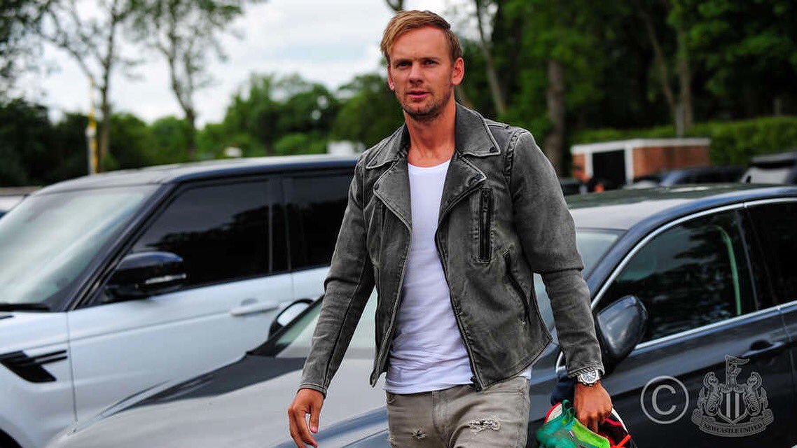 Игроки «Аякса», которые играли с «Динамо» 8 лет назад: бизнесмен, политик и звёзды мирового уровня - изображение 11