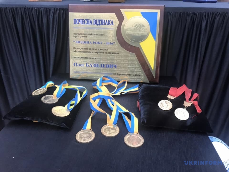 На НСК "Олимпийский" проходит прощание с Олегом Базилевичем - изображение 6