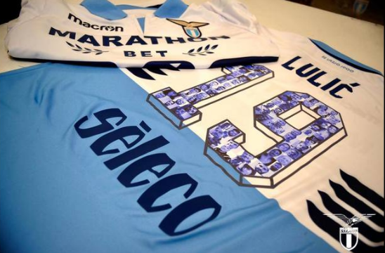 Номера на футболках "Лацио" будут "фаршироваться" фотографиями ультрас (Фото) - изображение 2