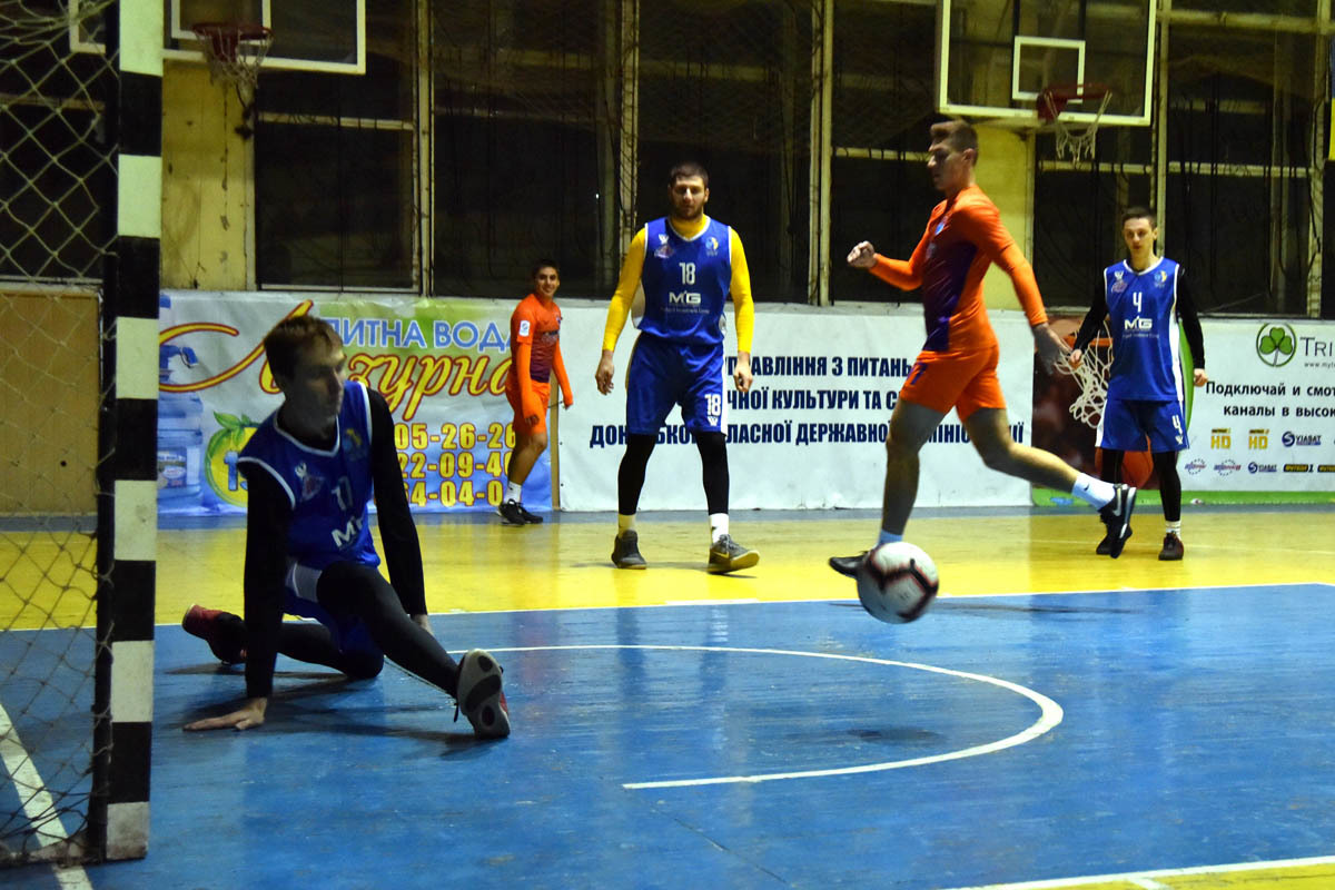 Футболисты и баскетболисты Мариуполя провели Матч Звёзд (+Фото) - изображение 4