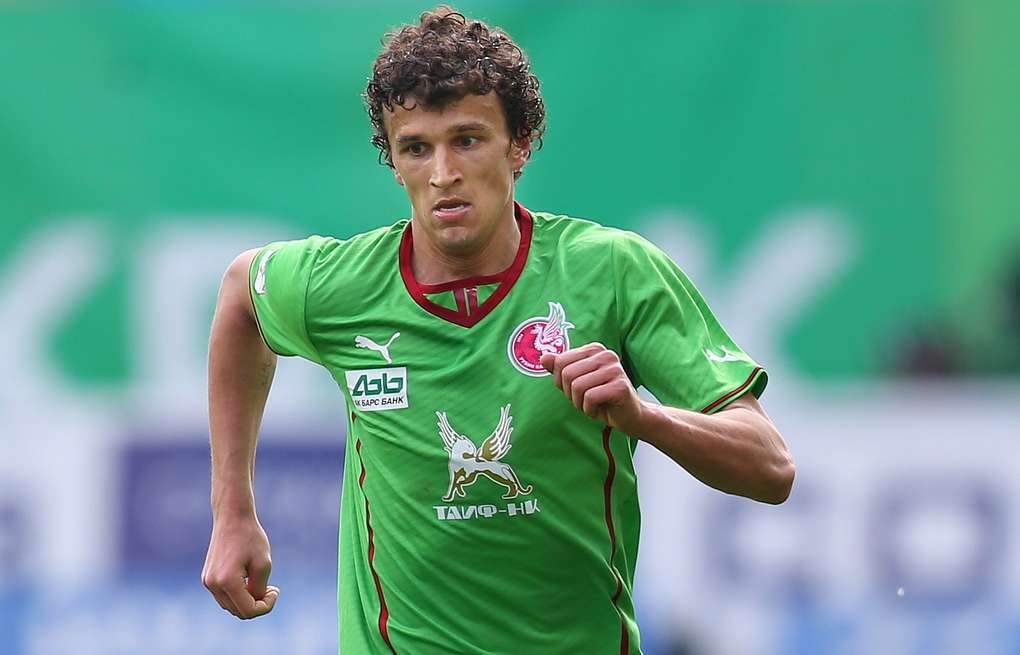 ТОП-10 продаж «Динамо»: долгожданный уход Ярмоленко, Шевченко в «Милане» и Бангура - изображение 6