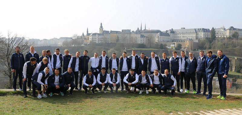 Прогулка сборной Украины по Люксембургу (Фото) - изображение 1