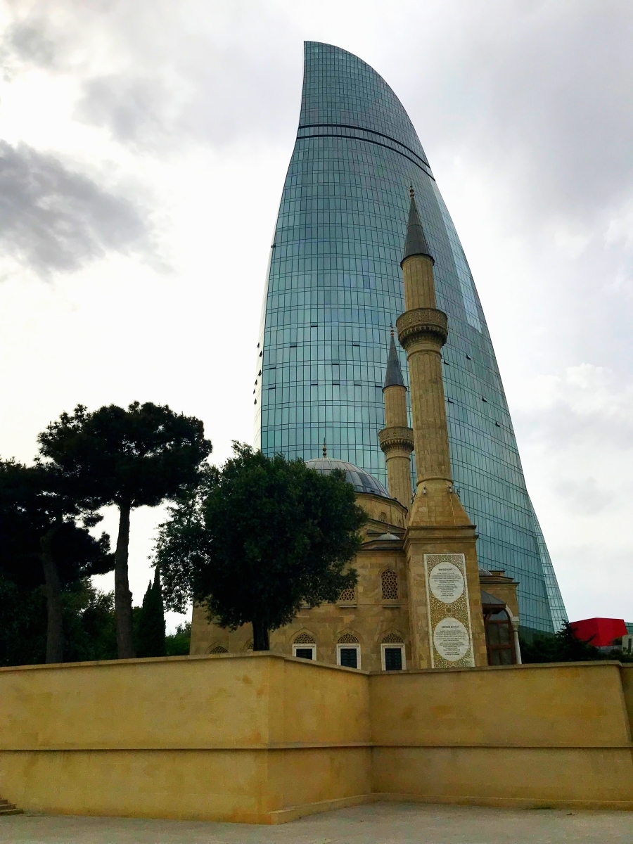 Бакинские зарисовки: город разнообразия, старинные места и безумное вождение (+Фото) - изображение 21
