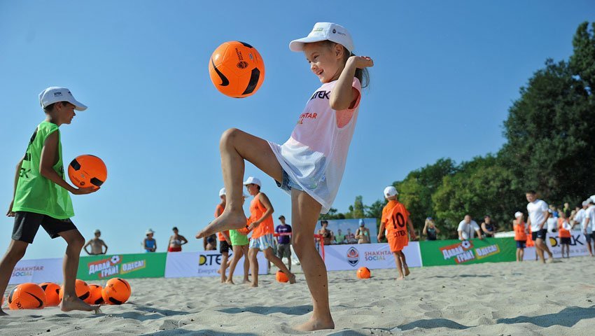 В Одессе около 200 детей участвовали в футбольном фестивале "Шахтера" (Фото) - изображение 2