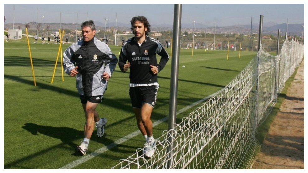 Экс-тренер "Реала": "Рауль мог бегать марафоны, Зидан и Фигу любили тренироваться в грязи" - изображение 1