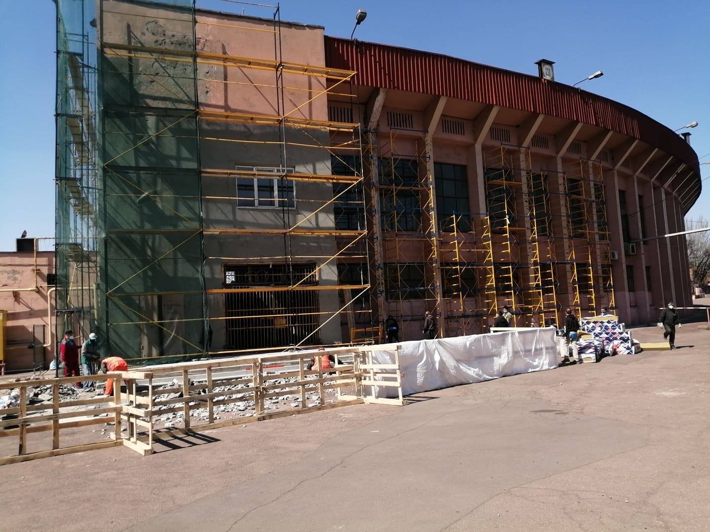 У Кривому Розі розпочато реконструкцію стадіону "Металург" (Фото) - изображение 2