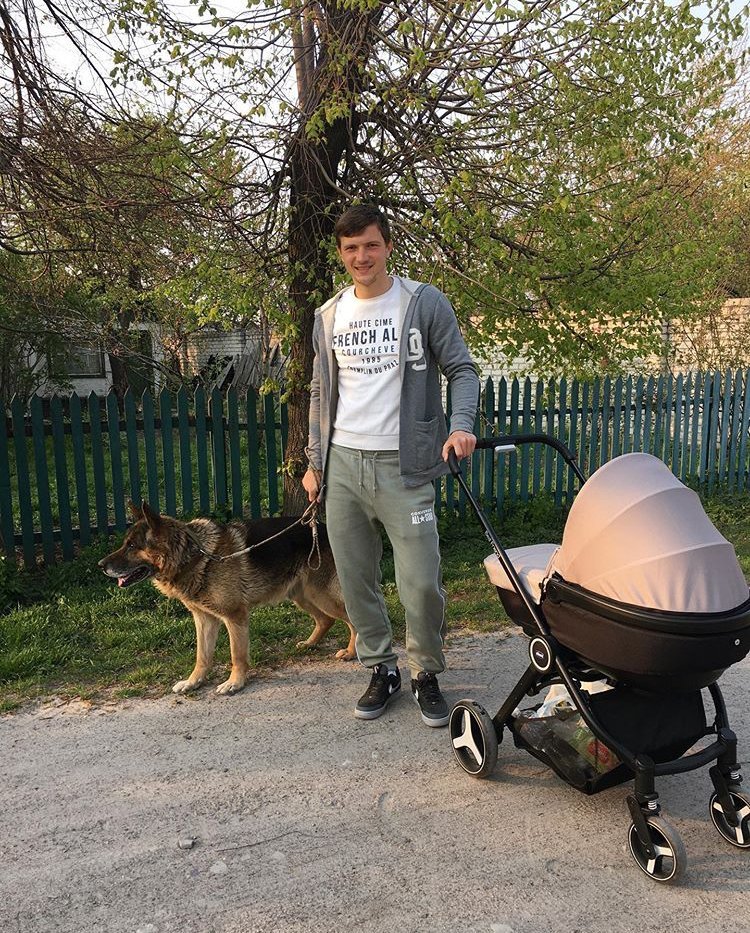 Фотофакт. Сергей Ченбай: с сыном и собакой - изображение 1