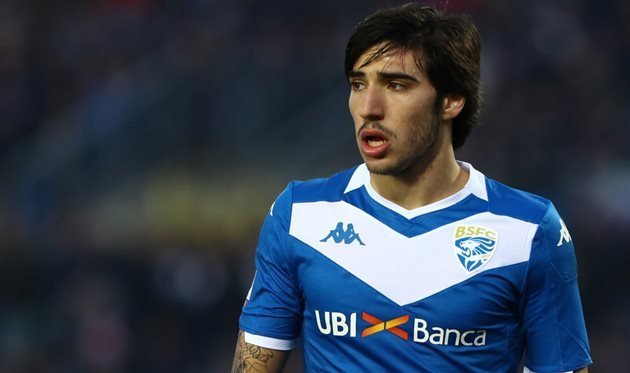 Топ-10 самых востребованных молодых футболистов мира: от Джейдона Санчо до Сандро Тонали - изображение 2