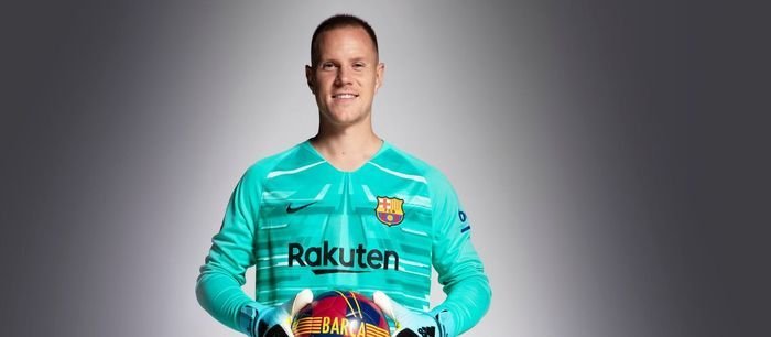 Топ-10 самых дорогих голкиперов мира: от Облака до Щесны - изображение 3