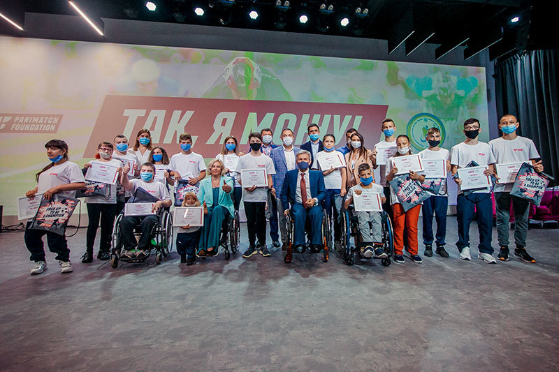 В рамках проекта Parimatch Foundation "Так, я можу!" состоялось вручение стипендий одаренным детям с инвалидностью - изображение 4