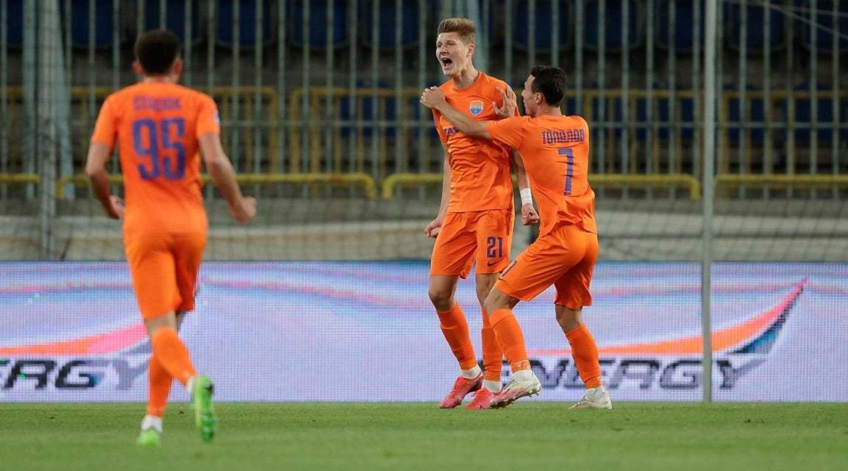 Символическая сборная открытий года: кто из украинцев УПЛ раскрылся в 2020-м - изображение 7